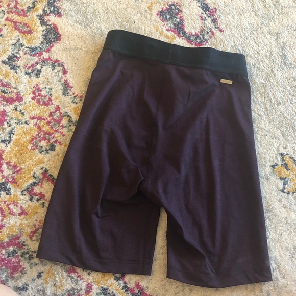 $80 Alala Primary Short in Beet Diamond - Biker Shorts Size Small - Picture 9 of 10